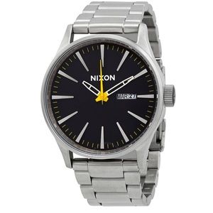 Nixon sentry SS watch. Silver Stainless steel. 42mm watch!